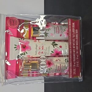 bodycology Cherry Blossom Gift Set Body Cream Wash & Fragrance Mist NEW